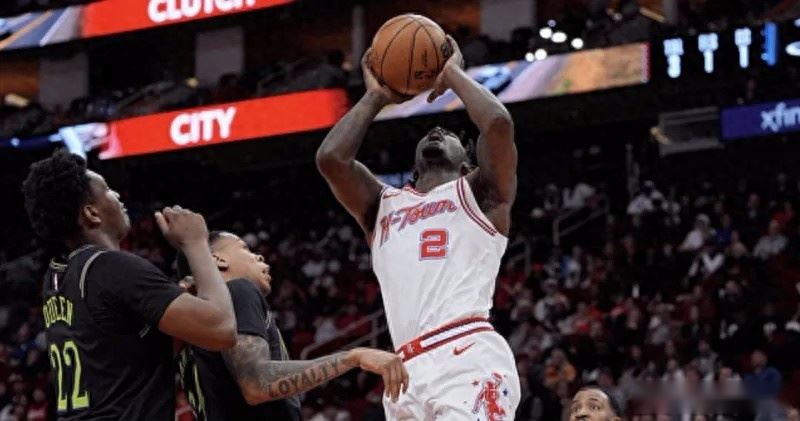  胜鹈鹕发布会！乌度卡给到4将足够认可，杜绝信任小阵容太固执！